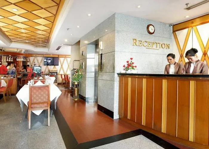 Majestic Hotel 3*