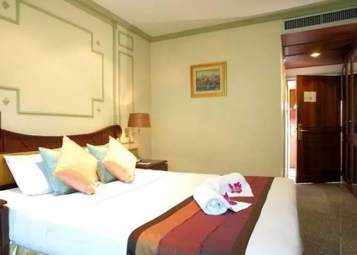 Majestic Hotel Bangkok