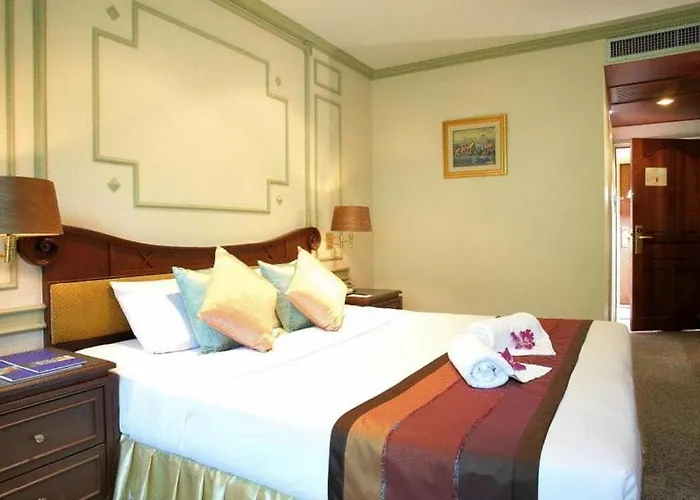 Majestic Hotel 3*